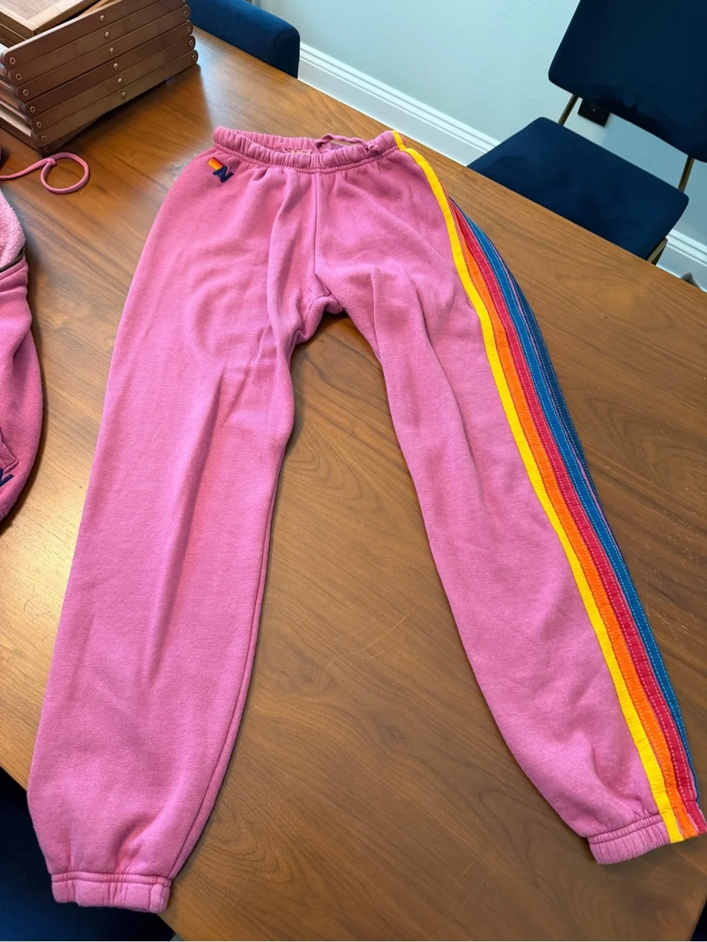 Aviator Nation matching set size medium in pink! - Picture 7 of 8